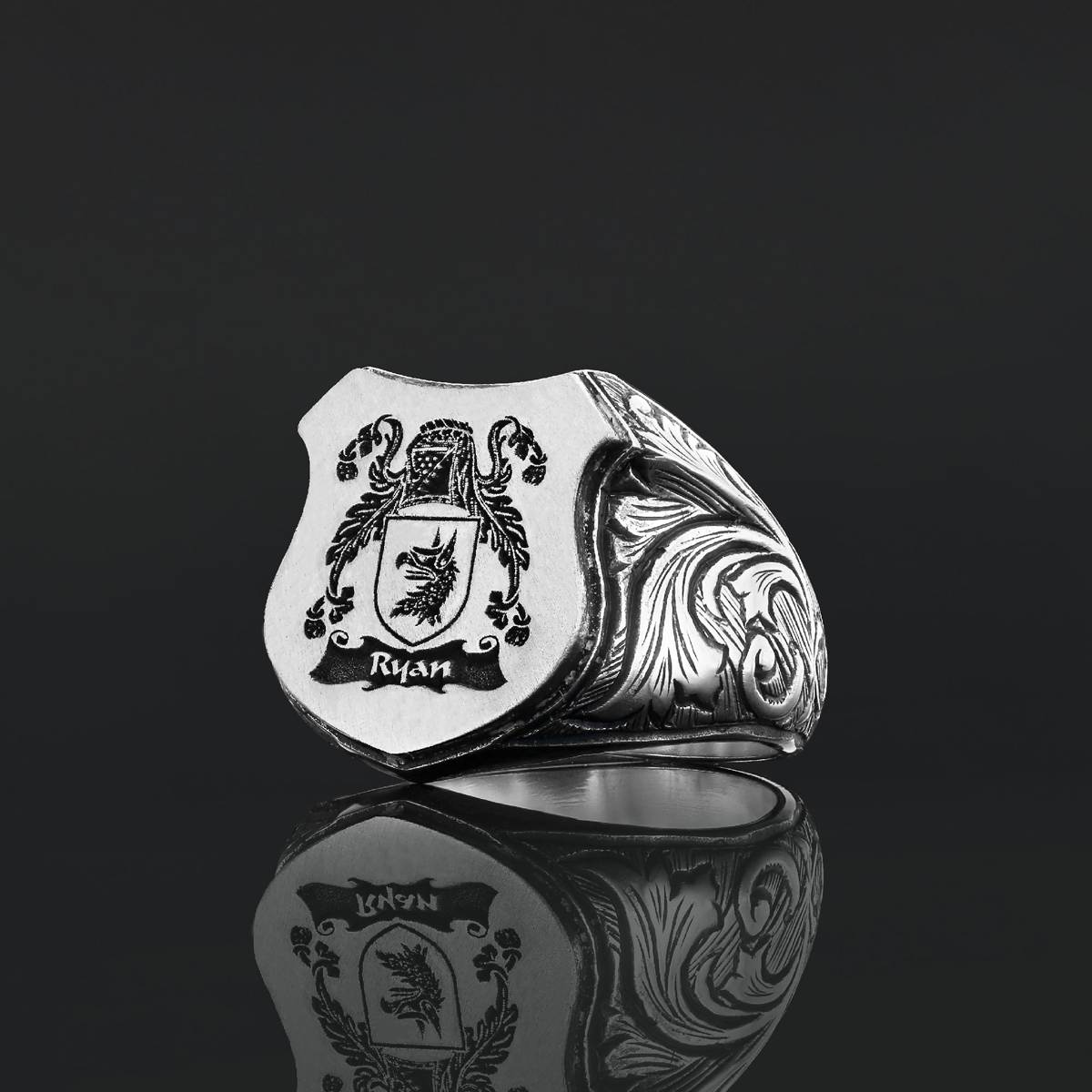 925 Sterling Silver Celtic Design Engraved Family Ring