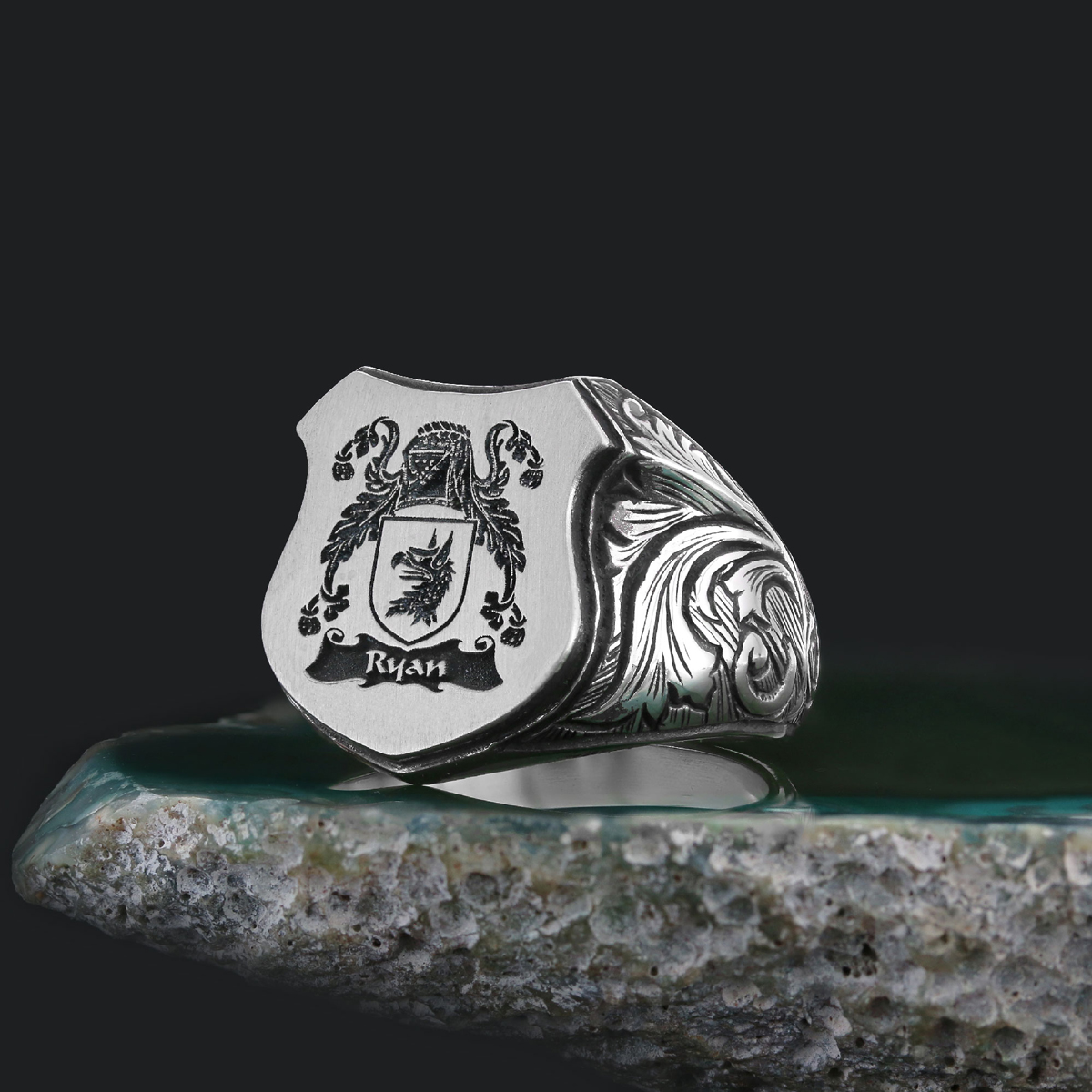 925 Sterling Silver Celtic Design Engraved Family Ring