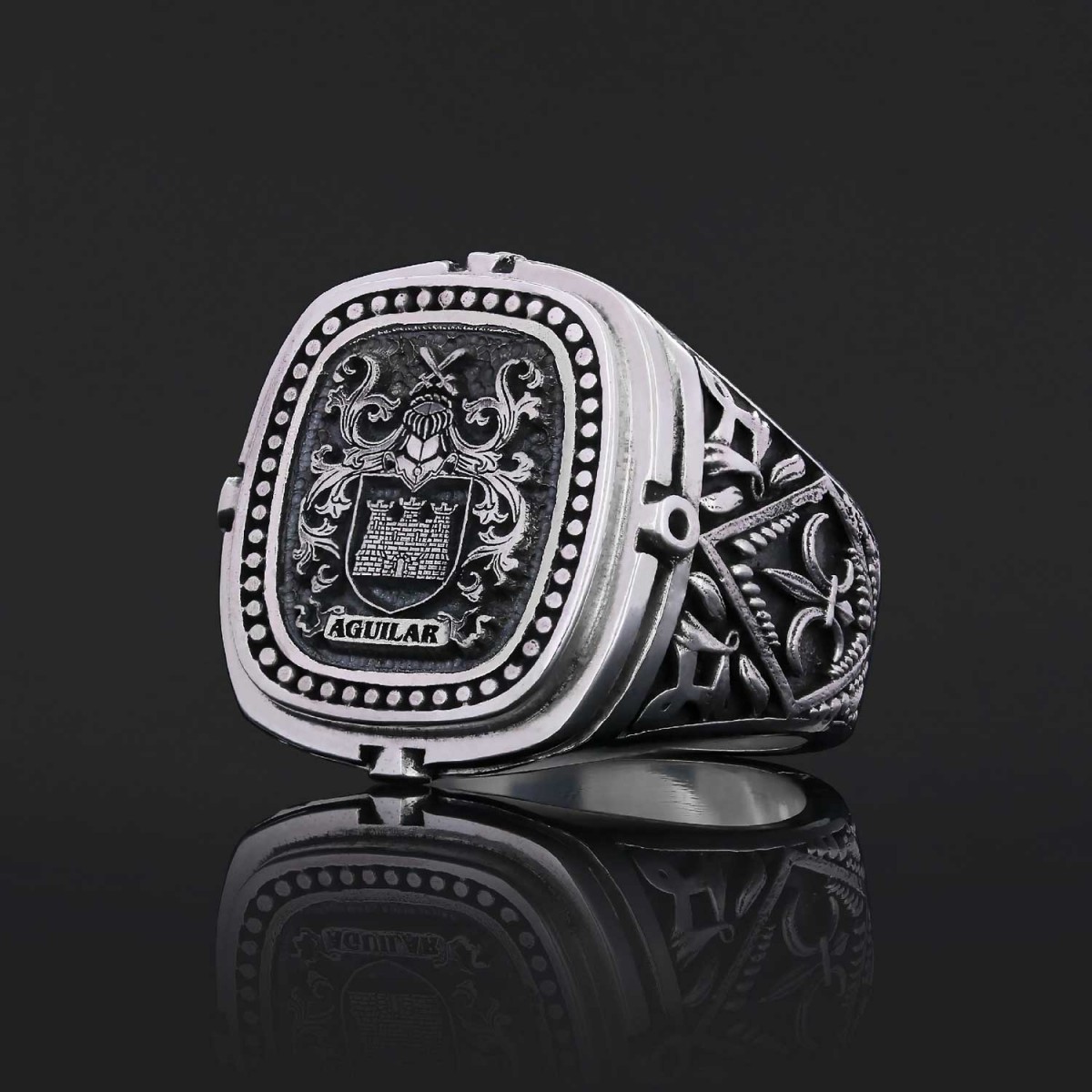 Custom Family Crest Ring, Personalized Family Crest Ring, Family Coat of Arms Ring