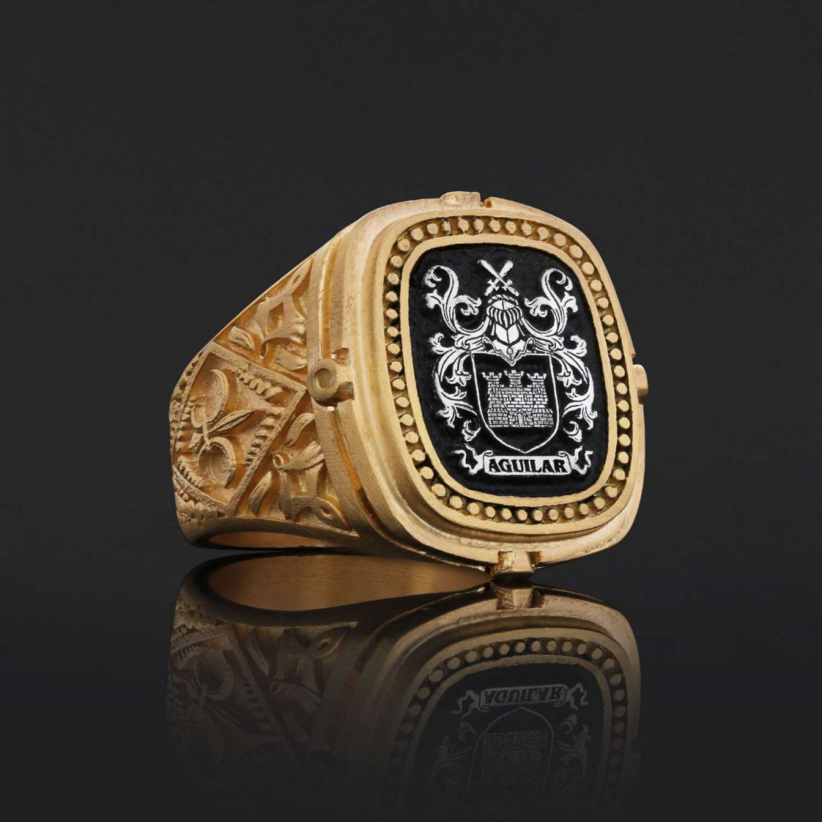 Custom Family Crest Ring, Personalized Family Crest Ring, Family Coat of Arms Ring