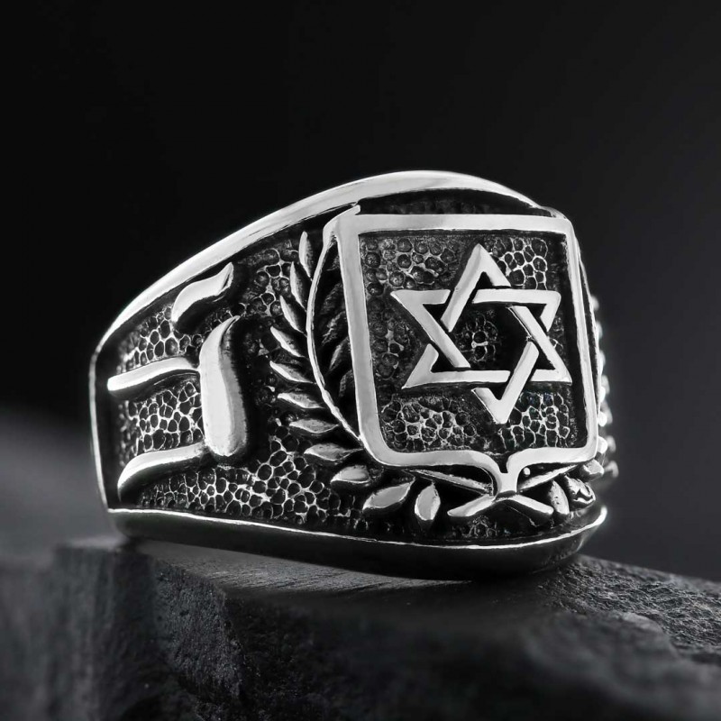 Star of David with Chai Ring