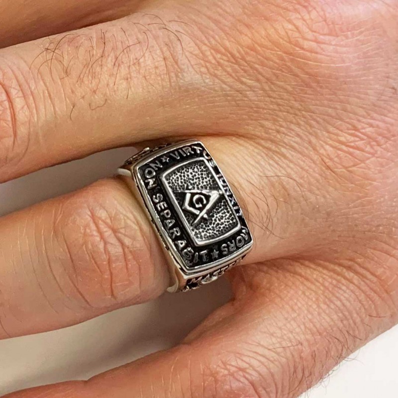 The Square and Compass Ring