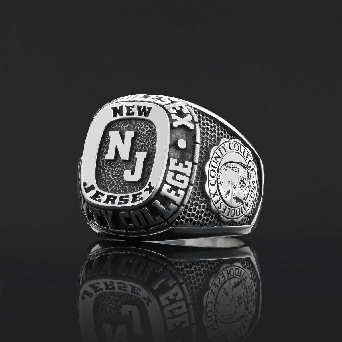 New Jersey University Ring, Mcneil High School Graduation Ring, Class Ring, College Class Ring New Jersey University Ring, Mcneil High School Graduation Ring, Class Ring, College Class Ring