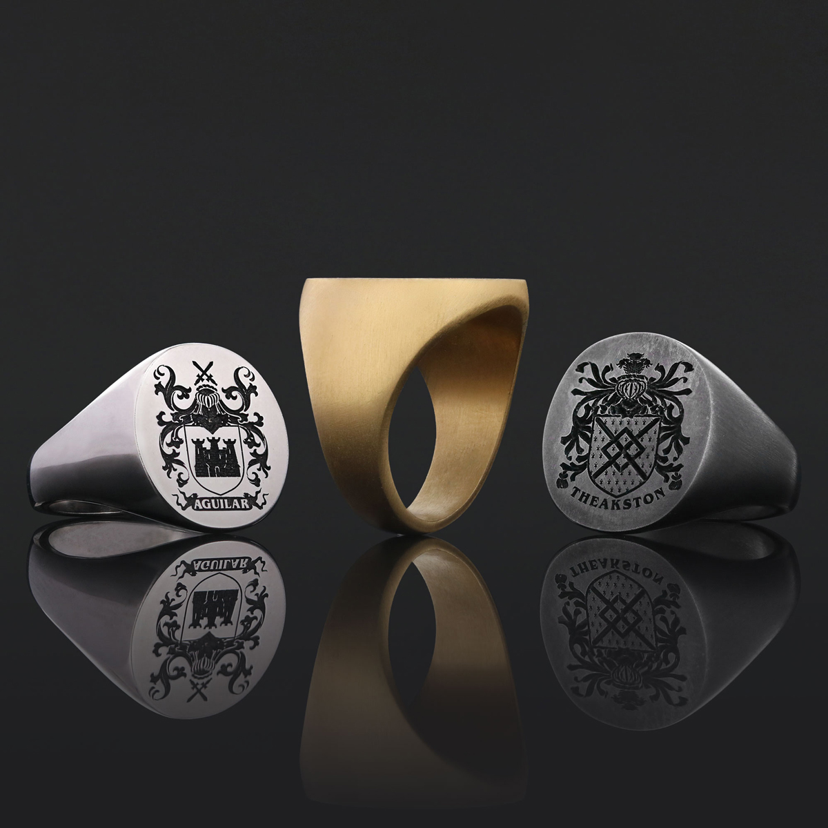 Oval Engraved Family Crest Ring, Personalized Oval Family Crest Ring
