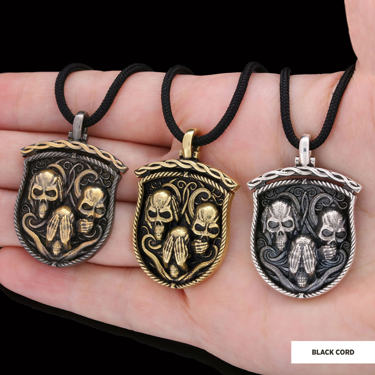 Pendant I Do Not See Nor Hear Nor Speak