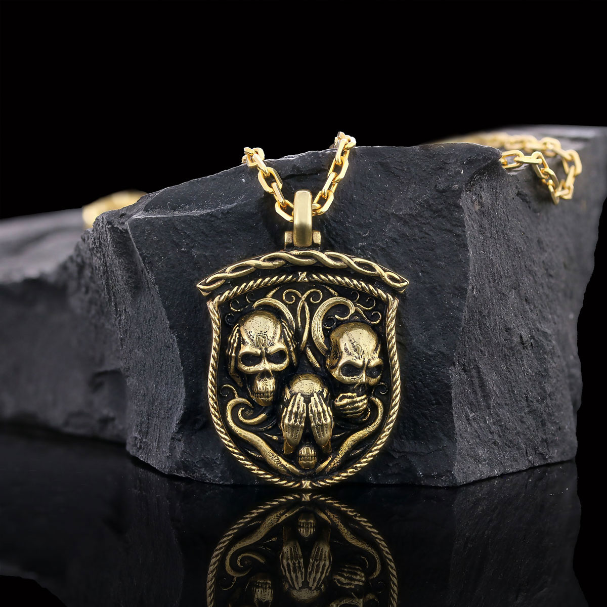Pendant I Do Not See Nor Hear Nor Speak