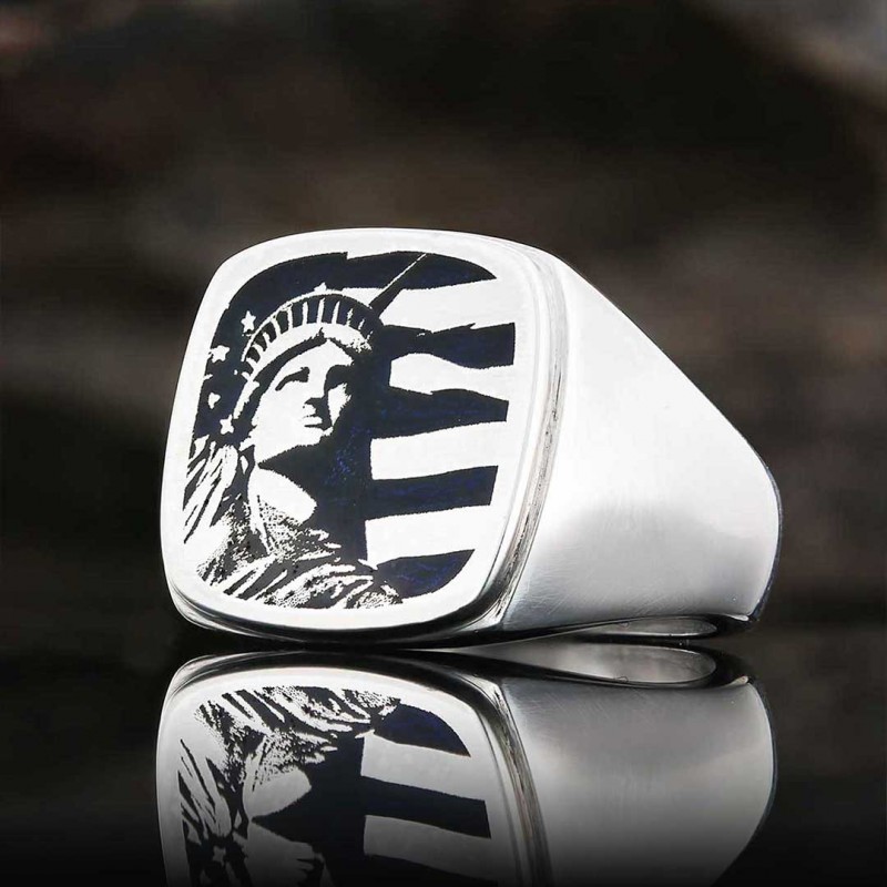 Statue of Liberty Photo Ring