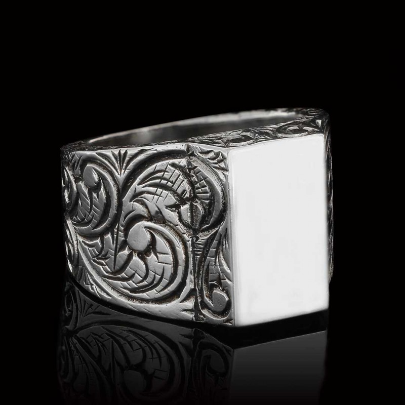 Unique Design Monogram I Bold Alphabet Ring