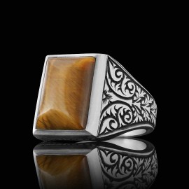 925 Sterling Silver Ring With Motif Stone