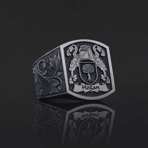 Celtic Design Family Ring, Personalized Heritage Crest Ring