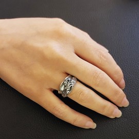 Custom Zodiac Leo Ring
