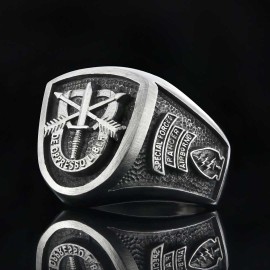 De Oppresso Liber Ring