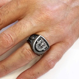 De Oppresso Liber Ring