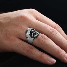 Gothic Skull Ring