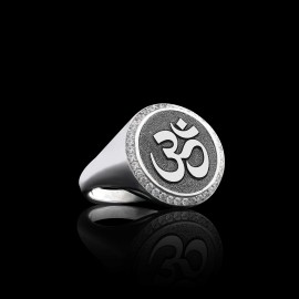 Handmade Special 925 Sterling Silver Round Women Om Buddha Ring