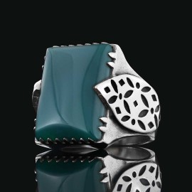 925 Silver Ring With Leaf Motif Stone