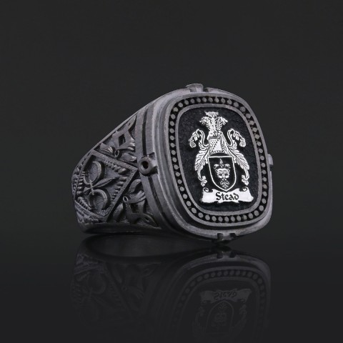 Heritage Family Crest Ring, Heraldic Family Crest Ring