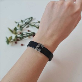 Motif Alphabet Letter C Bracelet