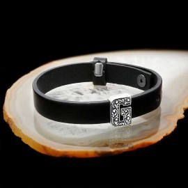 Motif Letter G Leather Bracelet