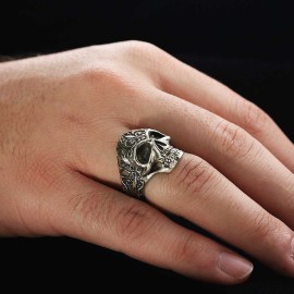 Motif Skull Ring