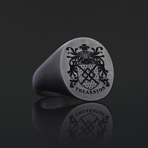 Oval Engraved Family Crest Ring, Personalized Oval Family Crest Ring
