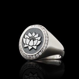 Special Design Oval Stone Sterling Silver Lotus Women Ring
