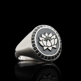 Special Design Oval Stone Sterling Silver Lotus Women Ring