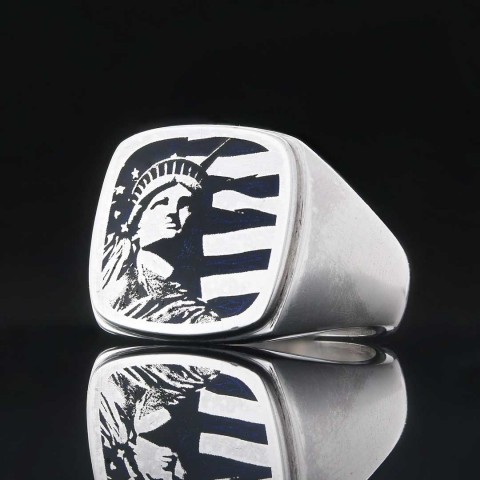 Statue of Liberty Photo Ring, Unique Custom Design to Display Your Cherished Memories