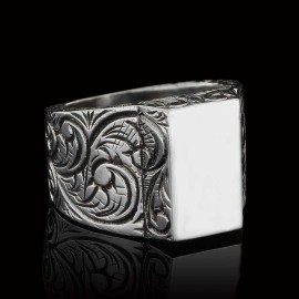 Unique Design Monogram I Bold Alphabet Ring
