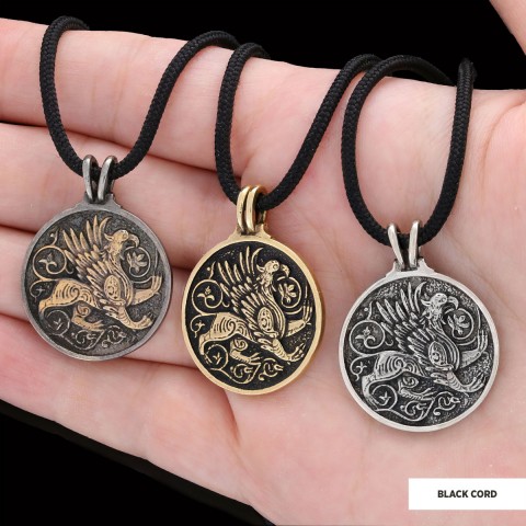 Unique Design Round Gryphon Pendant