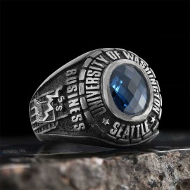 University of Washington Ring